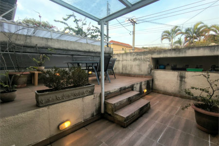Sobrado à venda com 3 quartos, sendo 1 suíte, em Jardim Bonfiglioli, São Paulo, SP