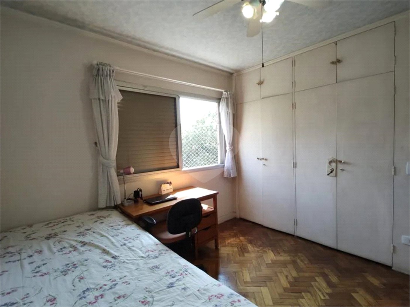 Apartamento à venda com 4 quartos, sendo 1 suíte, em Brooklin Paulista, São Paulo, SP
