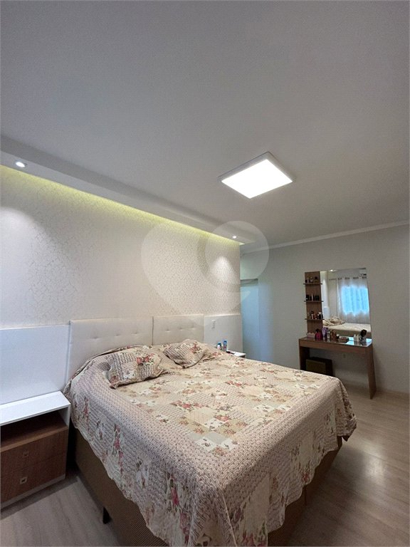 Casa à venda com 3 quartos, sendo 1 suíte, no condomínio Jardim das Acácias, Araraquara - SP