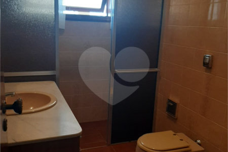 Casa à venda com 3 quartos, sendo 1 suíte, no Centro, Vinhedo, SP
