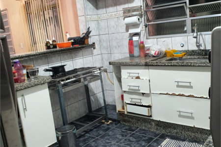 Sobrado à venda com 2 quartos, sendo 1 suíte, em Jardim Meliunas, São Paulo, SP