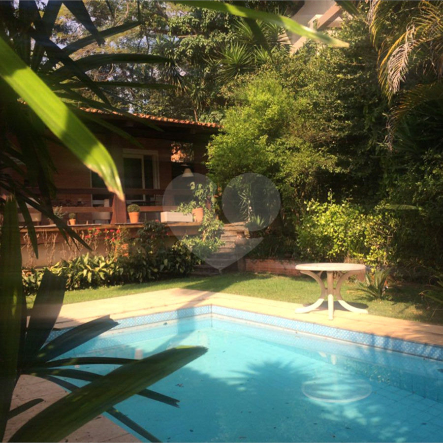 Casa à venda ou para alugar com 4 quartos, sendo 2 suítes, em Jardim Guedala, São Paulo, SP