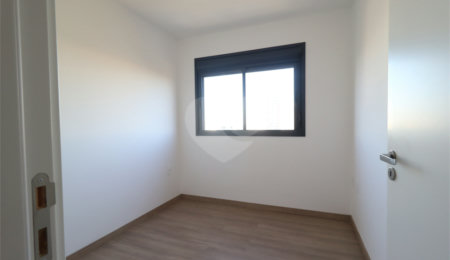 Apartamento à venda com 3 quartos, sendo 1 suíte,  em Vila Anastácio, São Paulo, SP