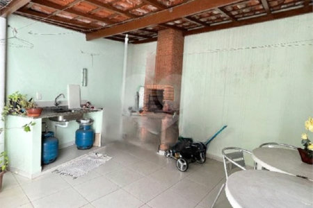 Sobrado à venda com 3 quartos, sendo 1 suíte, em Jardim Oriental, São Paulo, SP