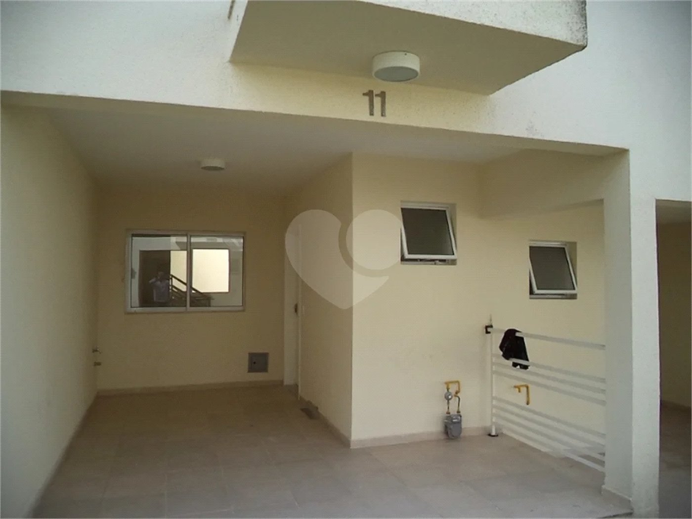 Casa à venda com 2 suítes no condomínio Villagio da Serra, São Paulo - SP
