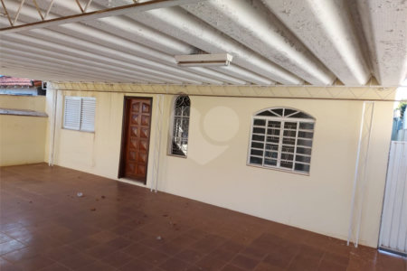 Casa de Vila à venda com 5 quartos, sendo 1 suíte, em Vila Martina, Valinhos, SP