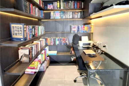 Apartamento à venda com 3 suítes em Vila Romana, São Paulo, SP