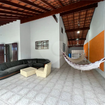 CASA NA PRAIA A POUCOS PASSOS DO MAR TERRENO AMPLO E EXCELENTE ESPAÇO PARA TODA A FAMÍLIA