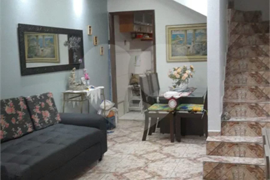 Sobrado à venda com 2 quartos no Brasilândia, São Paulo, SP