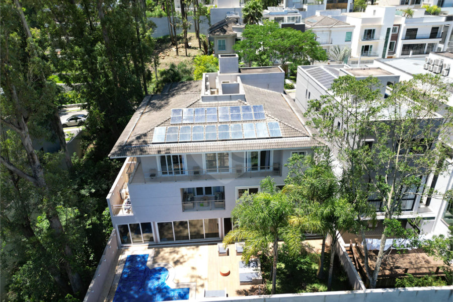 Casa à venda com 4 quartos, sendo 3 suítes, no condomínio Reserva Nova Cantareira, São Paulo - SP