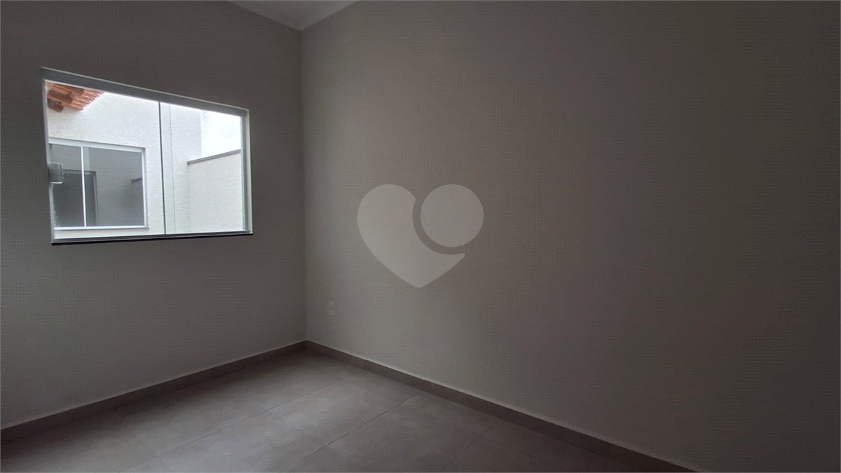 Casa de Vila à venda com 2 quartos em Jardim Santa Marta, Sorocaba, SP