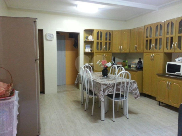 Sobrado à venda com 3 quartos, sendo 2 suítes,  em Jardim Nery, Mairiporã, SP
