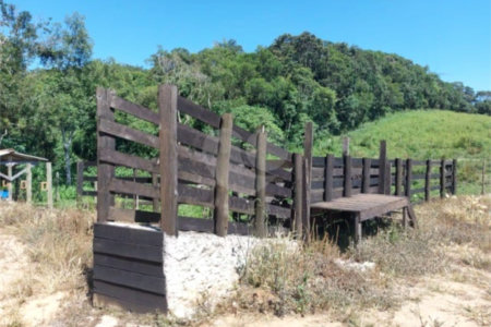 Sítio à venda com 5 quartos, sendo 1 suíte,  em Área Rural de Tapiraí, Tapiraí, SP