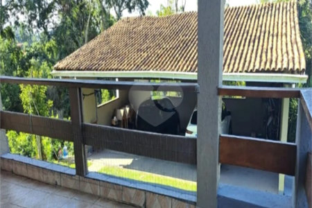 Chácara à venda com 5 quartos, sendo 1 suíte, em Do Carmo (canguera), São Roque, SP