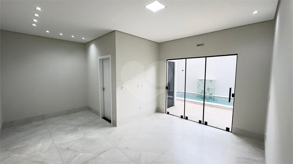 Casa à venda com 3 quartos, sendo 2 suítes, em Cidade Verde, Cuiabá, MT