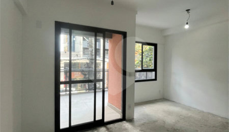 Apartamento à venda com 1 quarto em Sumarezinho, São Paulo, SP