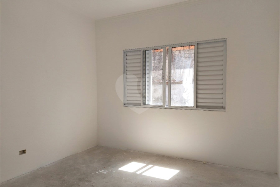 Sobrado à venda com 3 quartos, sendo 1 suíte, em Parada Inglesa, São Paulo, SP
