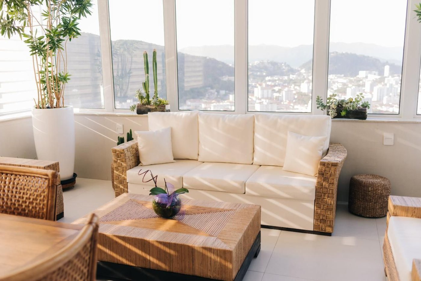 Cobertura Duplex 4 suítes, porteira fechada, piscina privativa e acabamentos exclusivos, em Santos