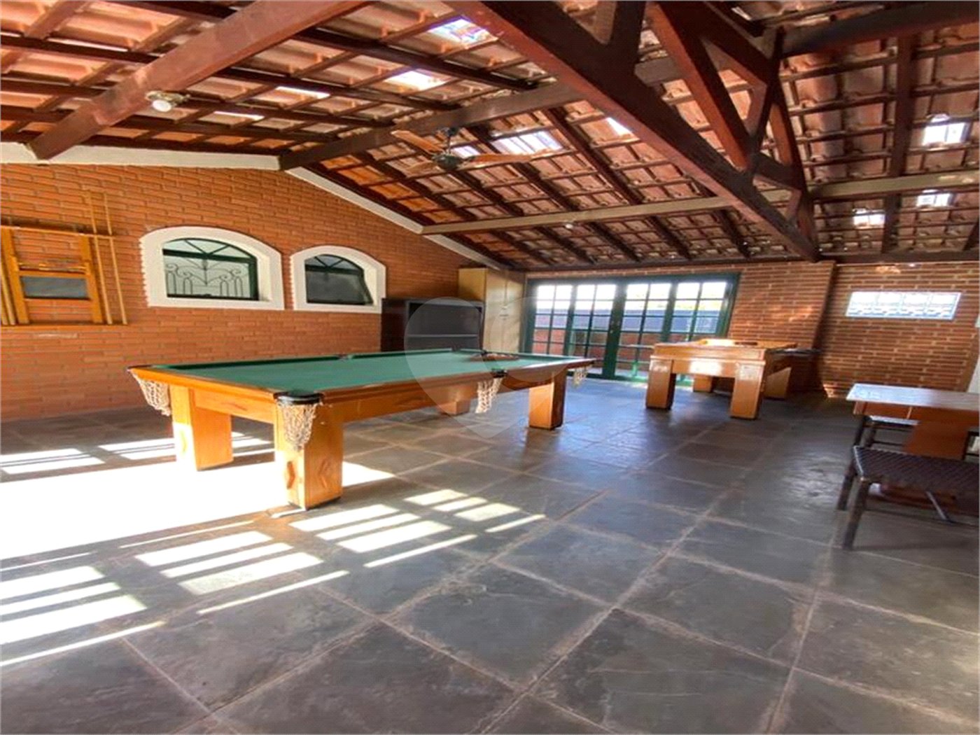 Chácara à venda com 10 quartos, sendo 2 suítes, em Mombaça, São Roque, SP