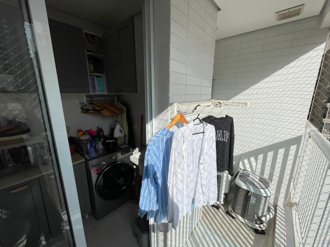 Apartamento com 2 dormitórios à venda, 74 m² por R$ 1.049.000,00 - Gonzaga - Santos/SP