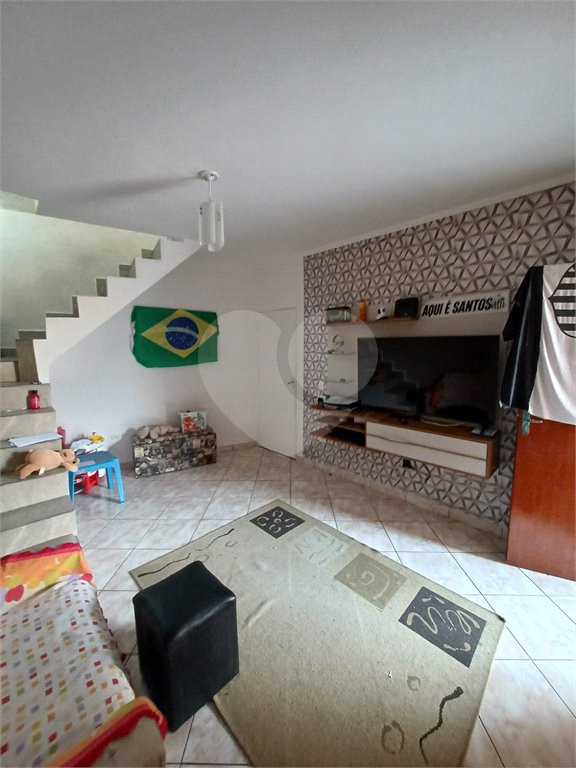 Casa à venda com 3 quartos, sendo 1 suíte,  em Jardim Santa Mônica, São Paulo, SP