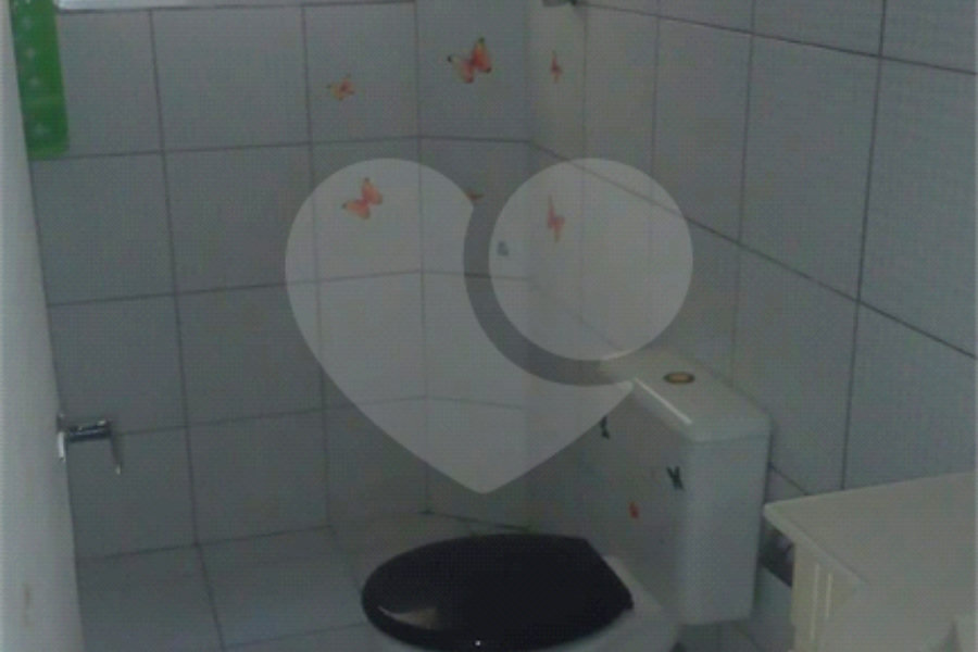 Sobrado à venda com 3 quartos, sendo 1 suíte, em Tremembé, São Paulo, SP