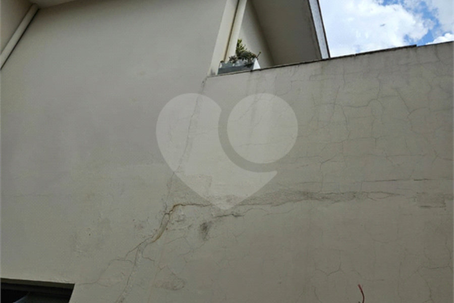 Sobrado à venda com 9 quartos em Vila Sabrina, São Paulo, SP