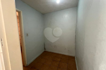 Casa à venda com 2 quartos no Centro, Itapetininga, SP
