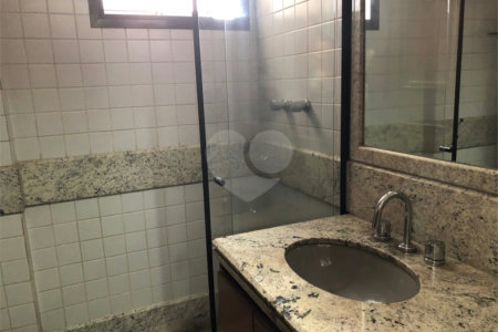 Apartamento à venda com 3 suítes em Vila Andrade, São Paulo, SP
