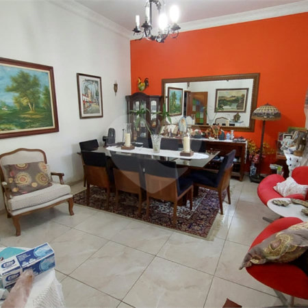 Casa à venda com 6 quartos, sendo 3 suítes, em Grajaú, Rio de Janeiro, RJ
