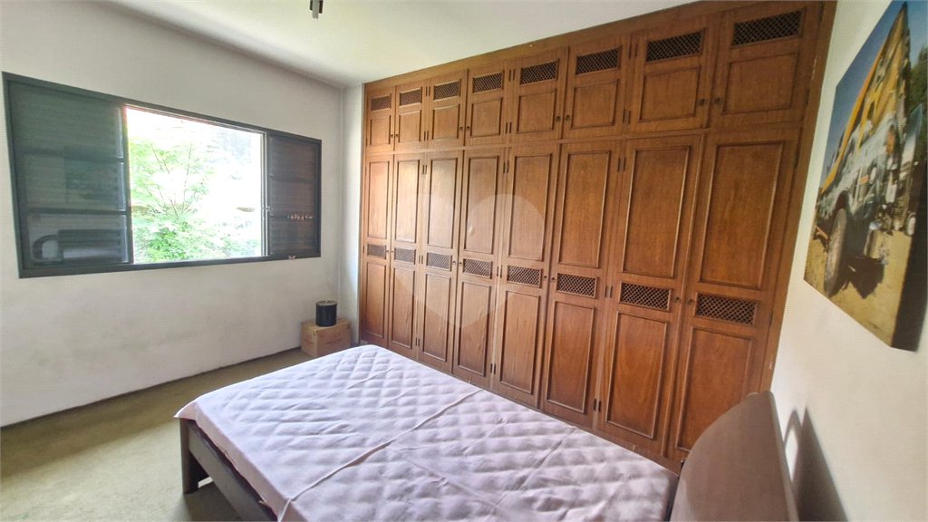 Sobrado à venda com 3 quartos, sendo 1 suíte, em Cidade São Francisco, São Paulo, SP