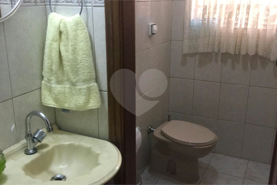 Sobrado à venda com 3 quartos, sendo 1 suíte, em Tremembé, São Paulo, SP