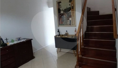 Sobrado à venda com 3 quartos em Vila Analia, São Paulo, SP