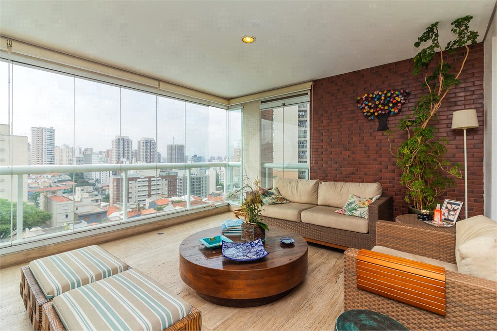 Apartamento à venda com 3 suítes em Perdizes, São Paulo, SP