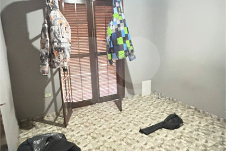 Sobrado à venda com 5 quartos em Pununduva, Cotia, SP