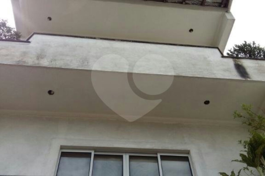 Sobrado à venda com 3 quartos, sendo 1 suíte, em Tremembé, São Paulo, SP