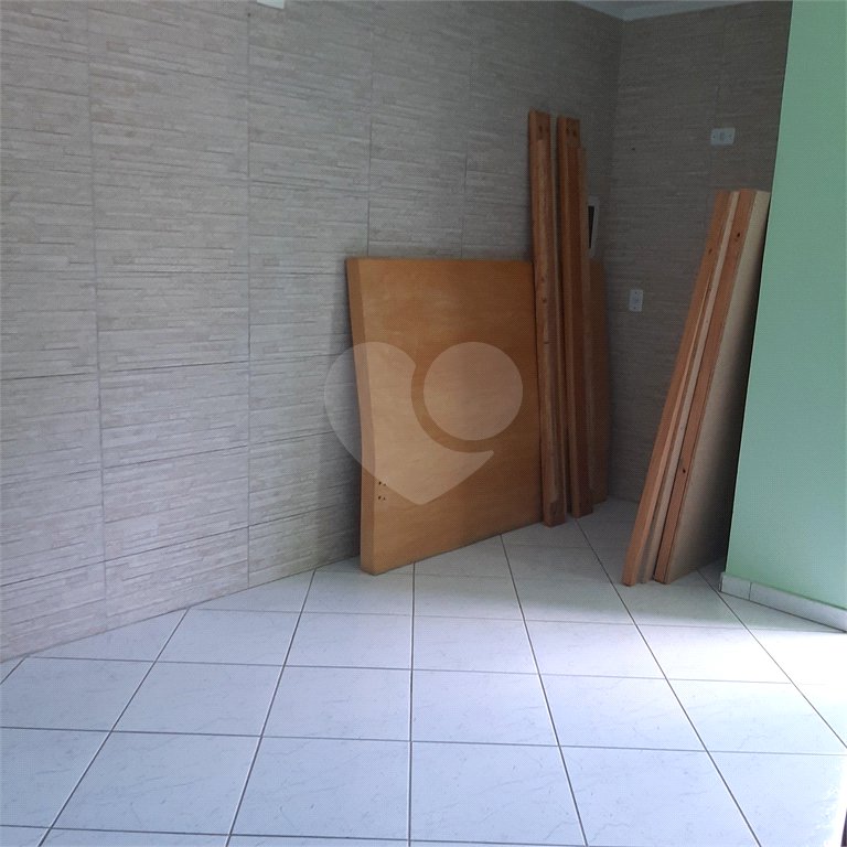 Casa à venda com 4 quartos, sendo 1 suíte, em Vila Vitório Mazzei, São Paulo, SP