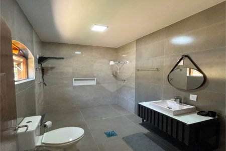 Sítio à venda com 6 quartos, sendo 1 suíte, no Centro (são João Novo), São Roque, SP