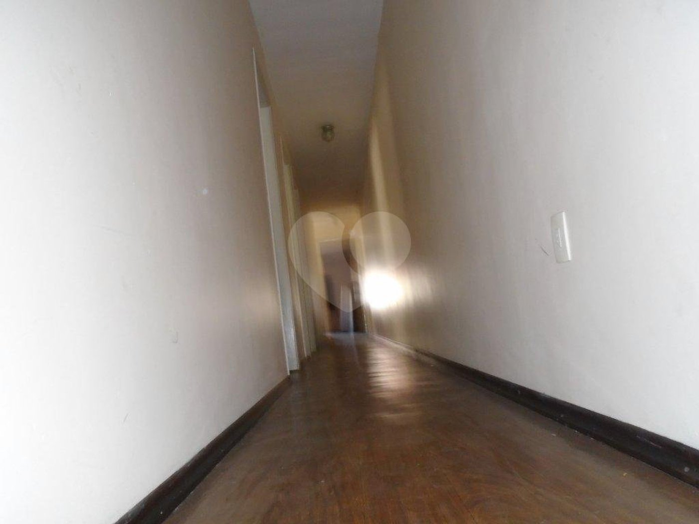Sobrado à venda com 4 quartos, sendo 1 suíte, em Parque Edu Chaves, São Paulo, SP