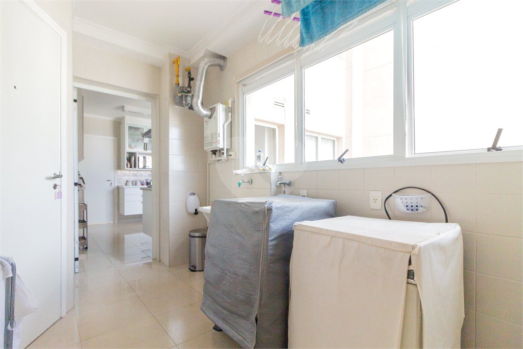 Apartamento à venda com 4 quartos, sendo 3 suítes,  em Indianópolis, São Paulo, SP