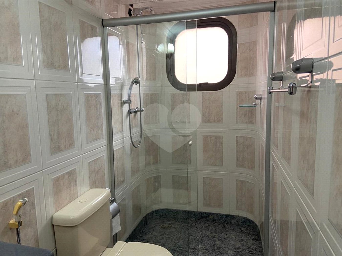 Apartamento à venda com 4 quartos, sendo 3 suítes, no Centro, Campinas, SP