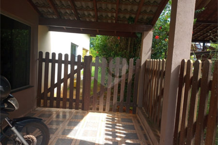 Casa à venda com 4 quartos, sendo 1 suíte,  no condomínio Village da Serra, Araçoiaba da Serra - SP