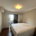Apartamento à venda com 3 quartos, sendo 2 suítes, em Alto da Boa Vista, São Paulo, SP
