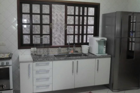 Sobrado à venda com 3 quartos, sendo 1 suíte, em Fazenda Morumbi, São Paulo, SP