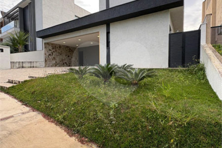 Casa à venda com 3 quartos, sendo 1 suíte,  no condomínio Cyrela Landscape Esplanada, Votorantim - SP