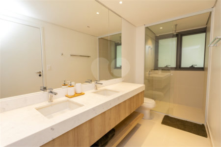 Apartamento à venda com 3 quartos, sendo 2 suítes, em Cerqueira César, São Paulo, SP