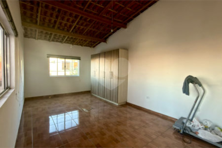Sobrado à venda com 4 quartos, sendo 1 suíte, em Jardim Wanel Ville V, Sorocaba, SP