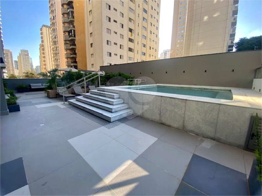 Apartamento à venda ou para alugar com 1 quarto em Vila Olímpia, São Paulo, SP