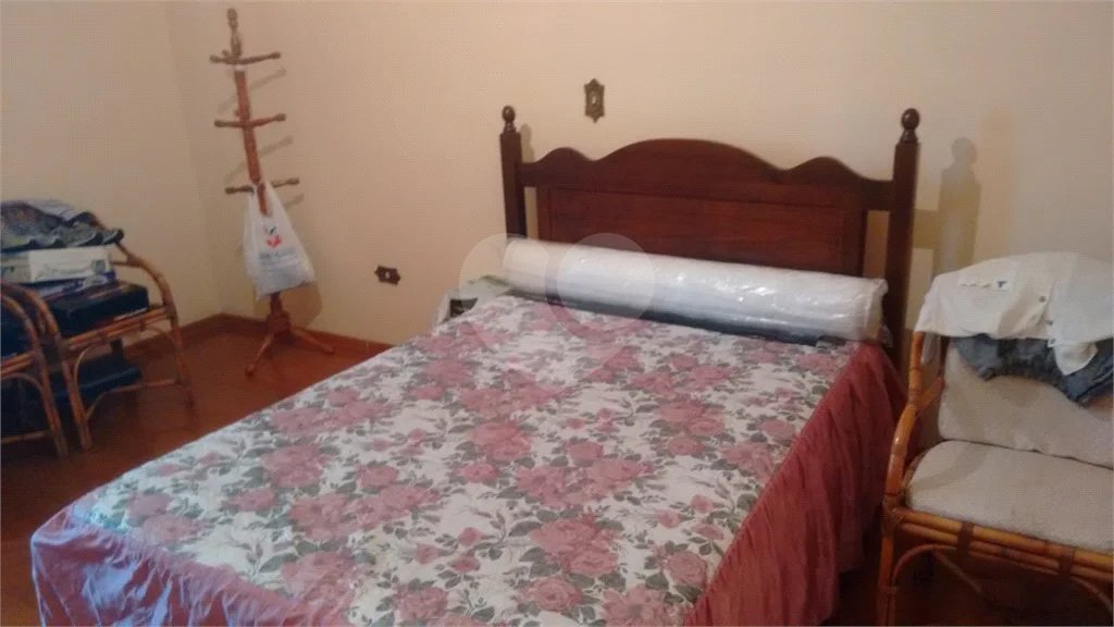 Sobrado à venda com 3 quartos, sendo 1 suíte, em Vila Galvão, Guarulhos, SP