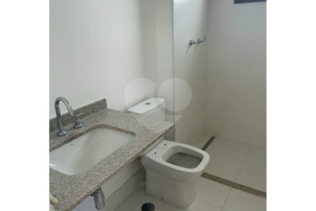 Apartamento à venda com 3 suítes em Campo Belo, São Paulo, SP